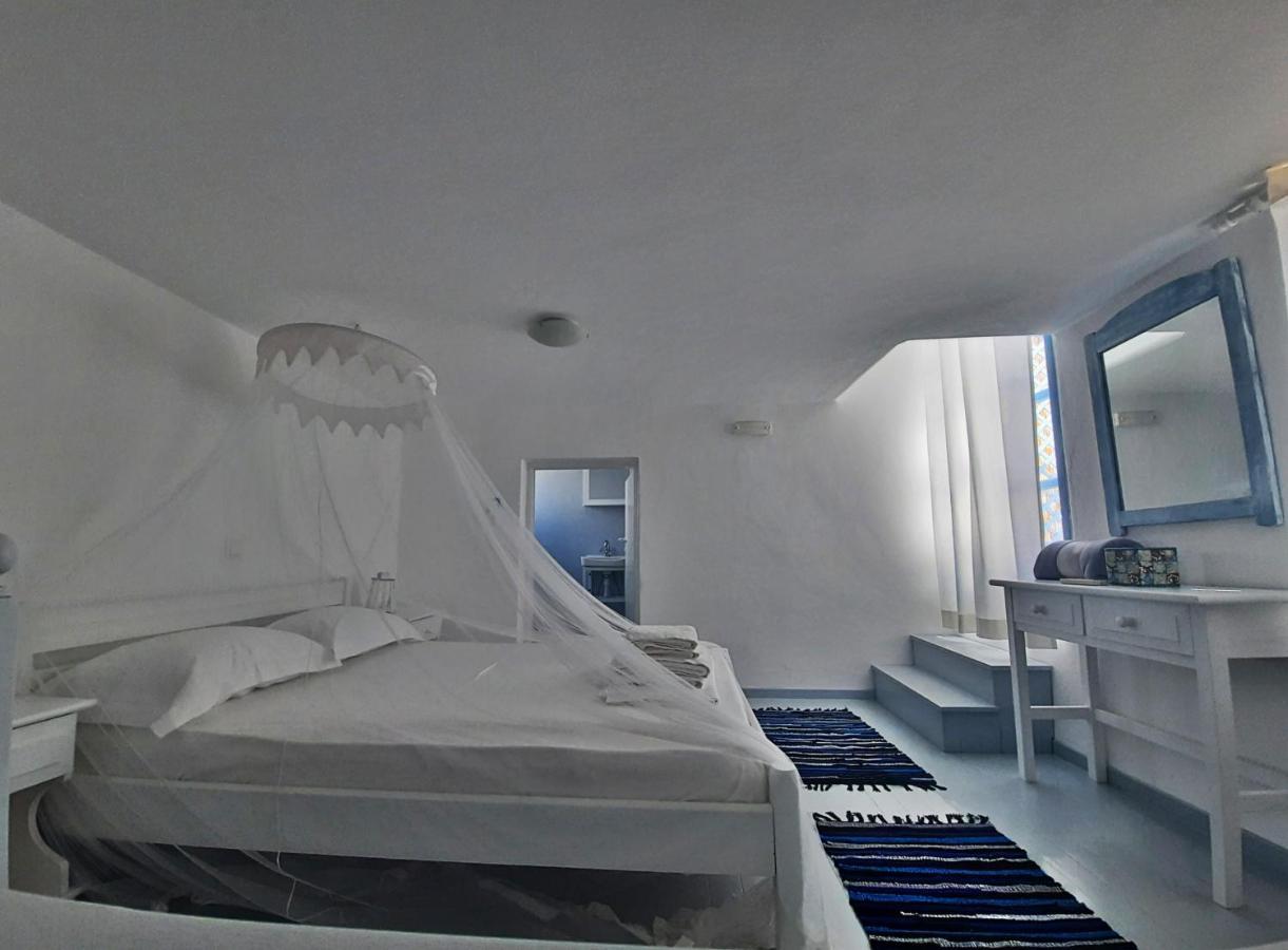 Blue In Naxos Hotel Naxos City Exterior photo